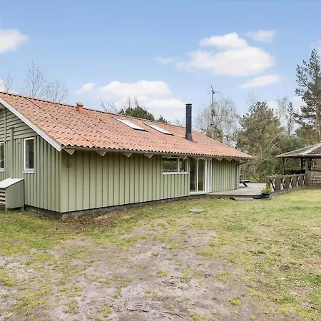 1436-aakirkeby-strandlokken-10 Holiday home *