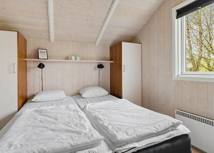 1436-aakirkeby-strandlokken-10 Holiday home Vester Somarken