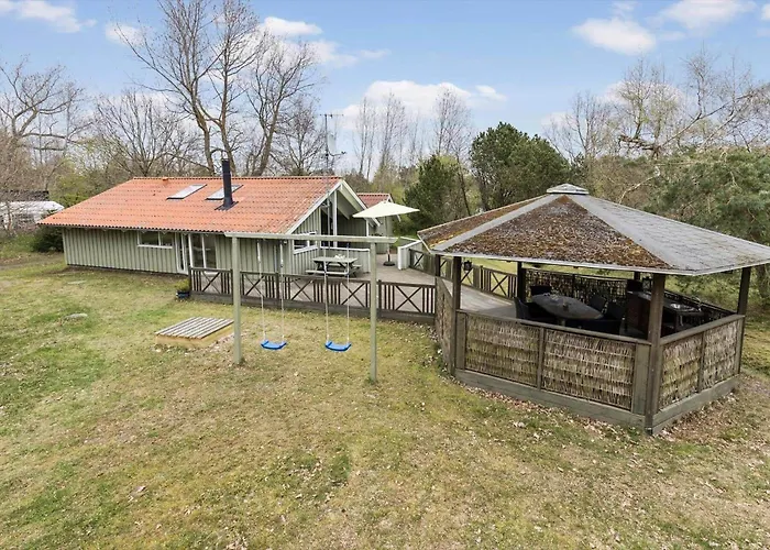 1436-aakirkeby-strandlokken-10 Holiday home